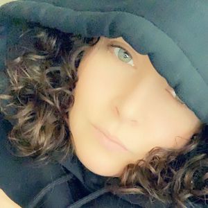 Meet your Posher, Aracelis